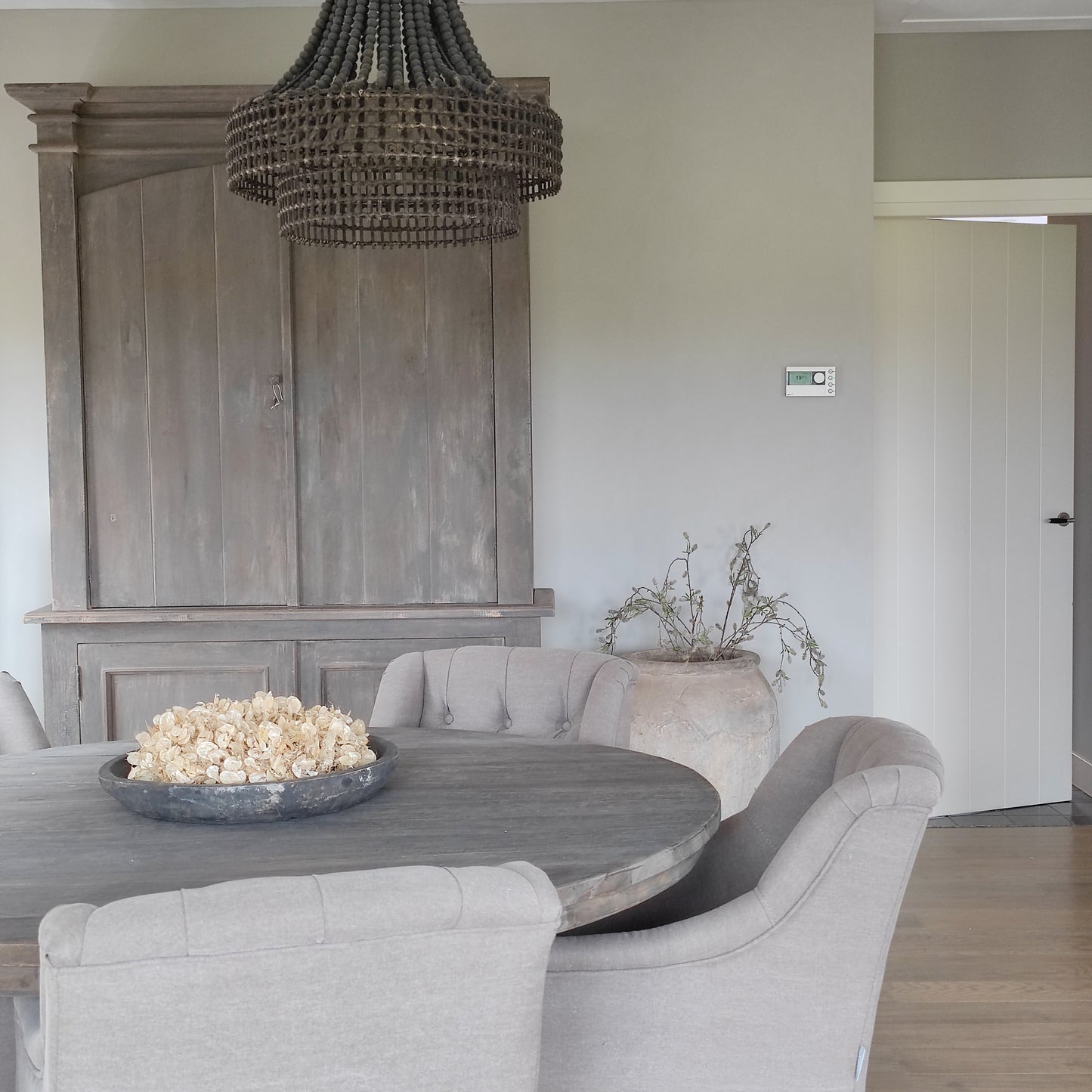 Tweedeurs vintage grey kast