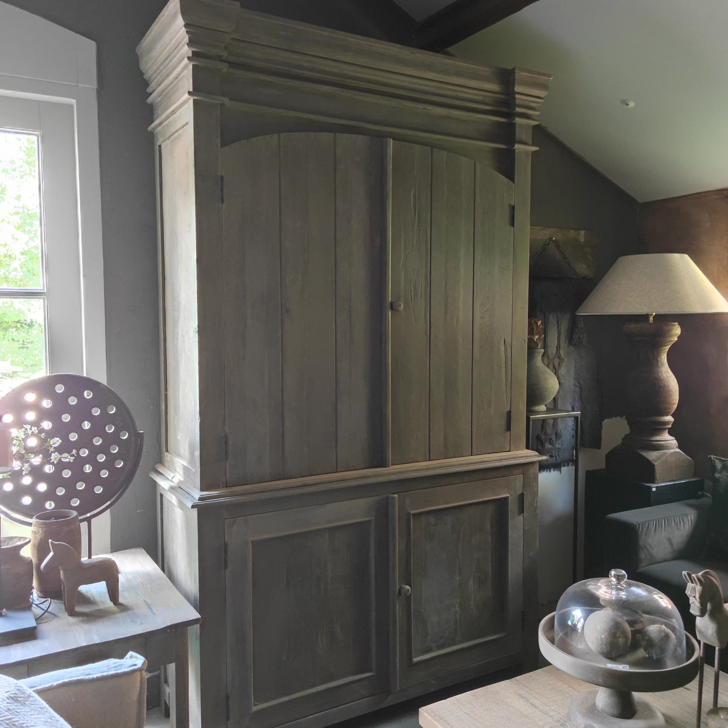 Tweedeurs vintage grey kast