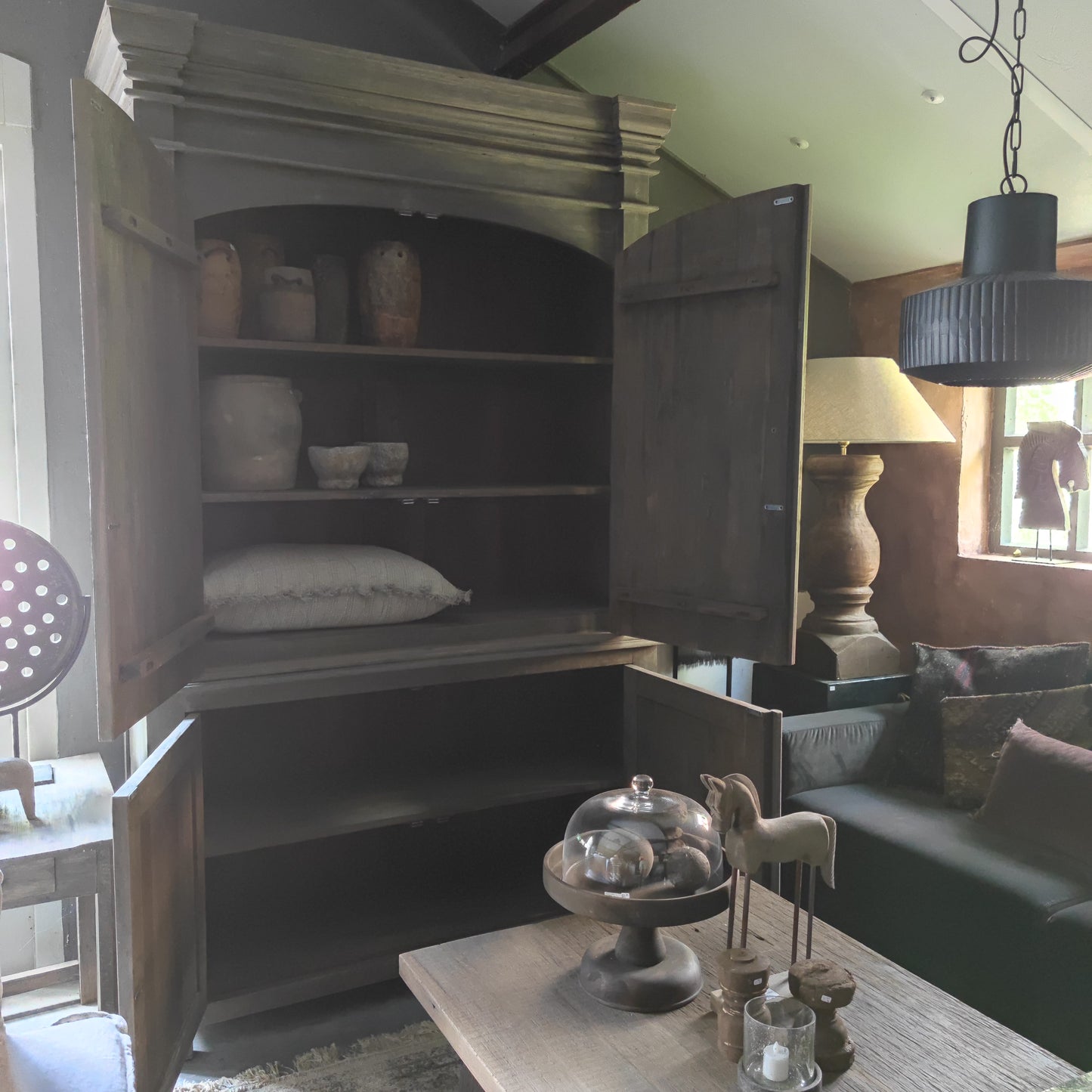 Tweedeurs vintage grey kast