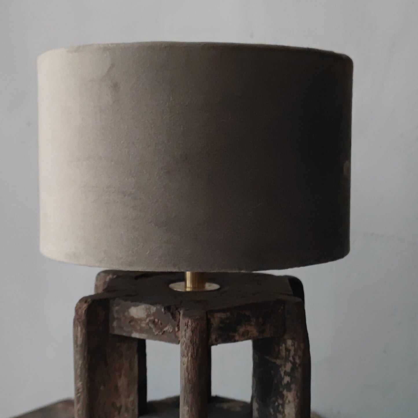 Lampenkap fluweel taupe Aura Peeperkorn 20 cm