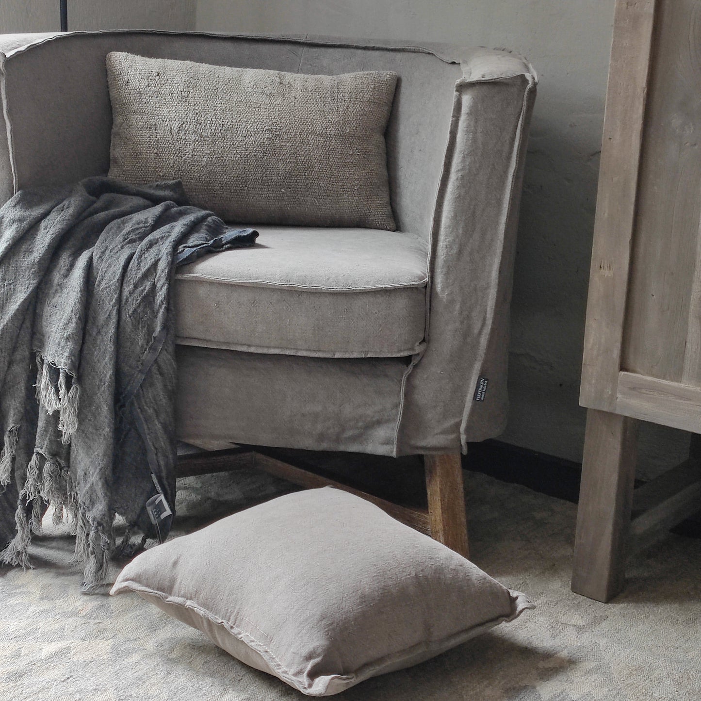 Fauetuil Dirk Aura Peeperkorn TAUPE op bestelling