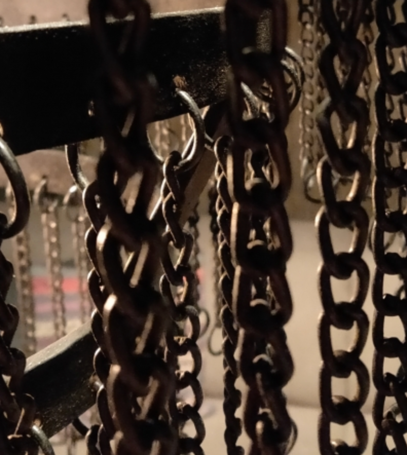 Metal hanging lamp chain
