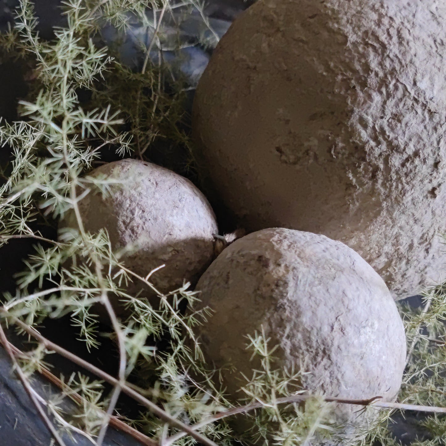 Rustikaler Ball kleiner Sand