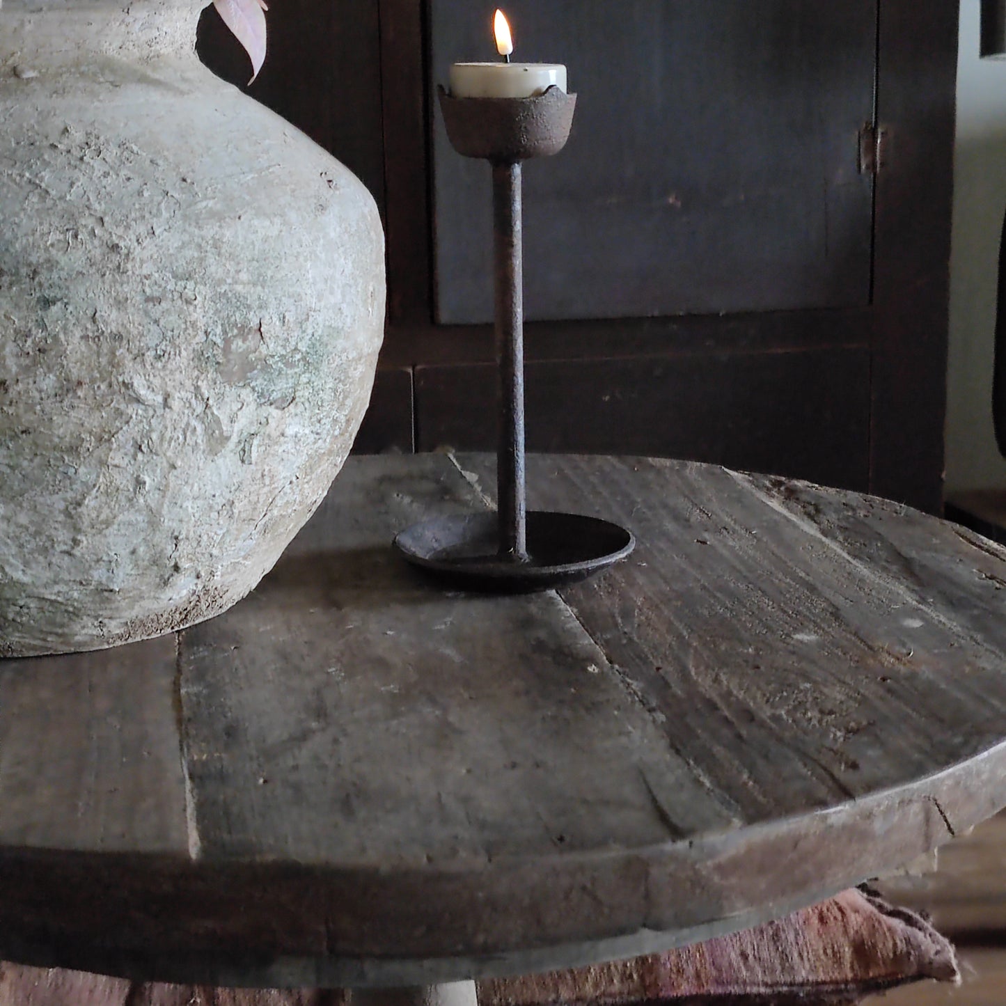 Oud houten (wijn)tafeltje 70 cm