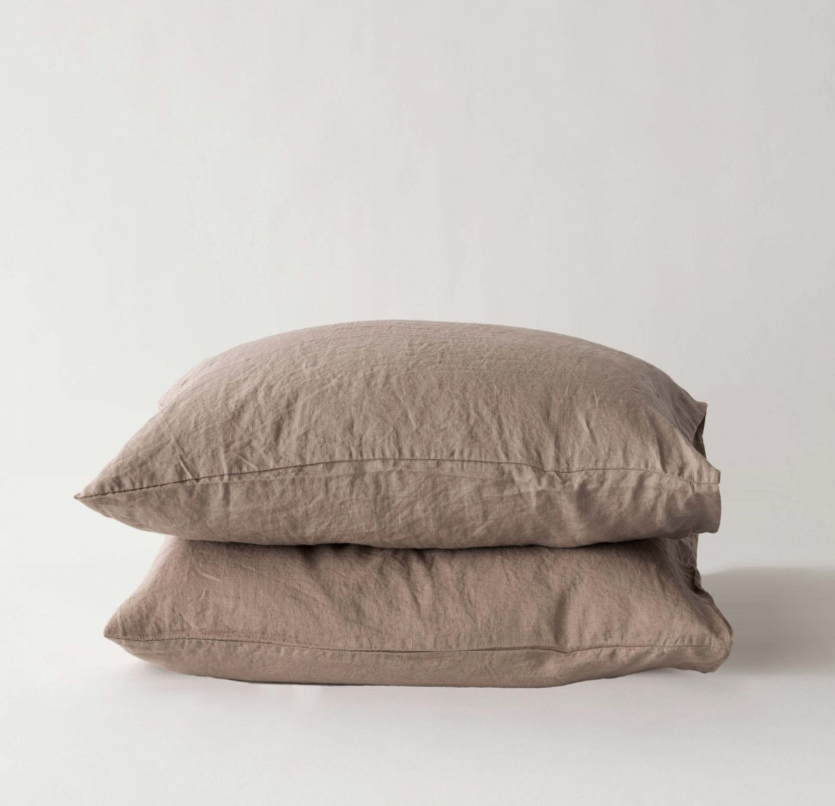 Stonewashed linen cushion hazel 50 x 60